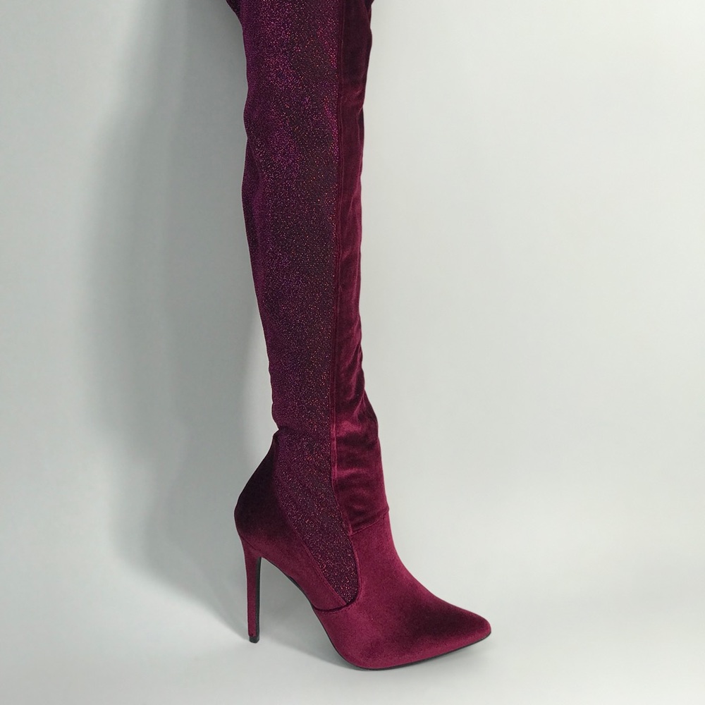β₯οΈπ₯β₯οΈ velvet thigh highs β₯οΈπ₯β₯οΈ - Picture 4 of 5